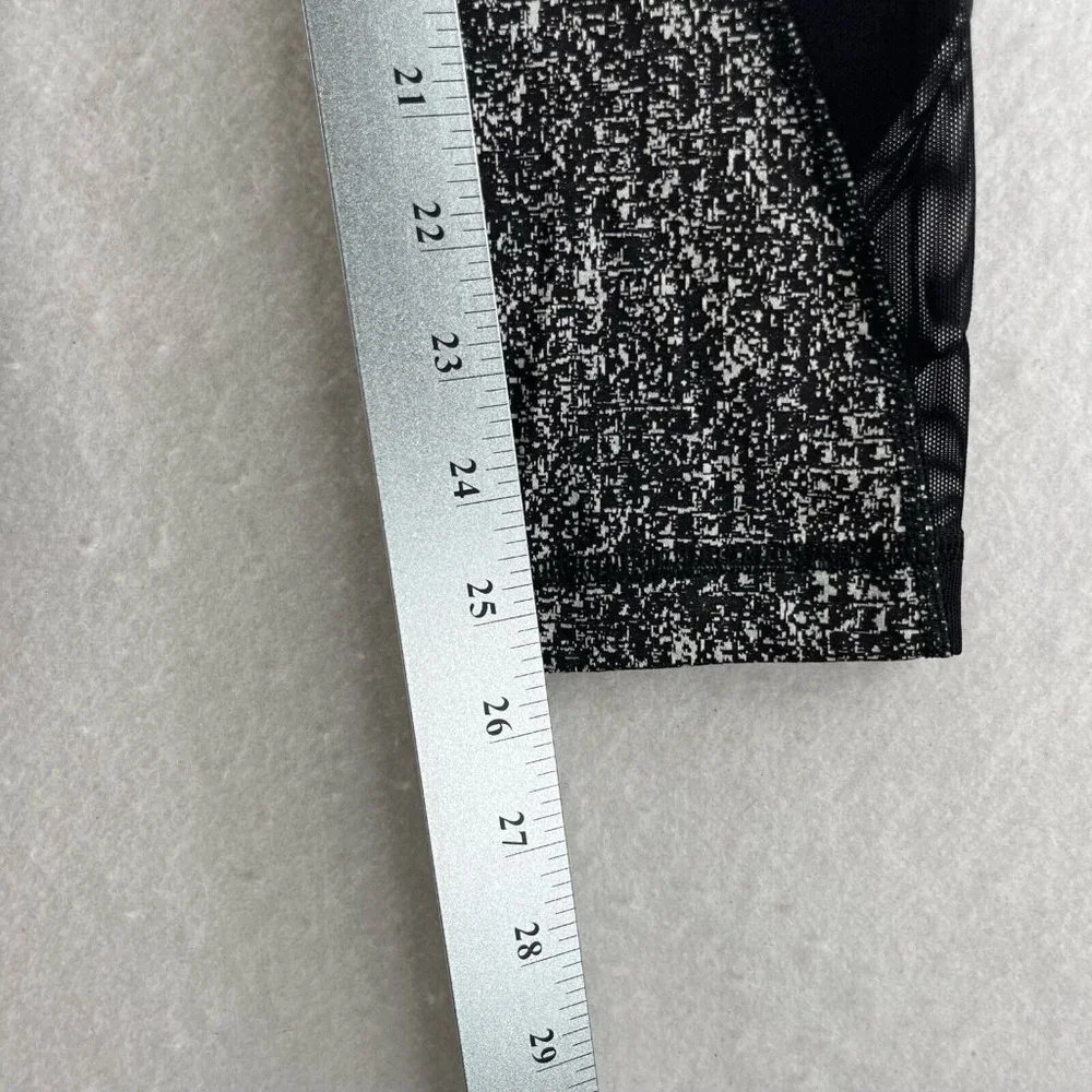 Lululemon Leggings Women Sz 6 Run Inspire Crop II Pull On Stretch Workout Gray - Picture 9 of 10